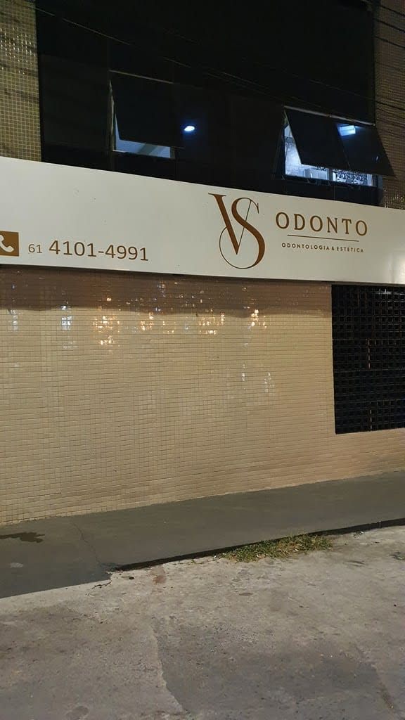 Fachada da VS Odonto, clínica atendida pela Mix Suporte TV em Brasília
